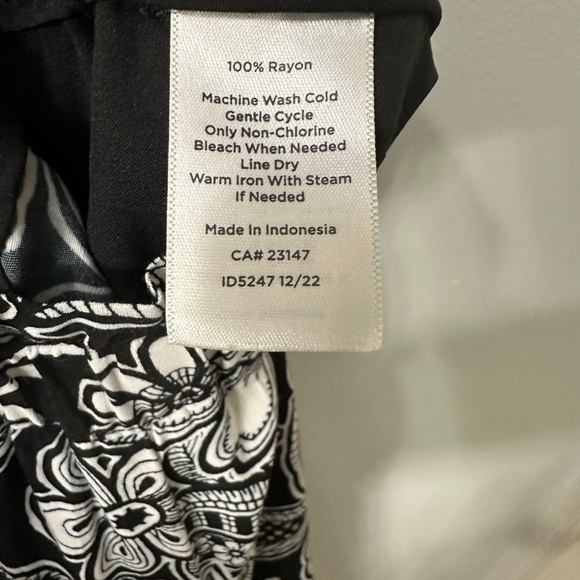 Talbots Wide Leg Crop Palazzo Pants Black/White | Floral | Elastic Waist | Small - Picture 6 of 11